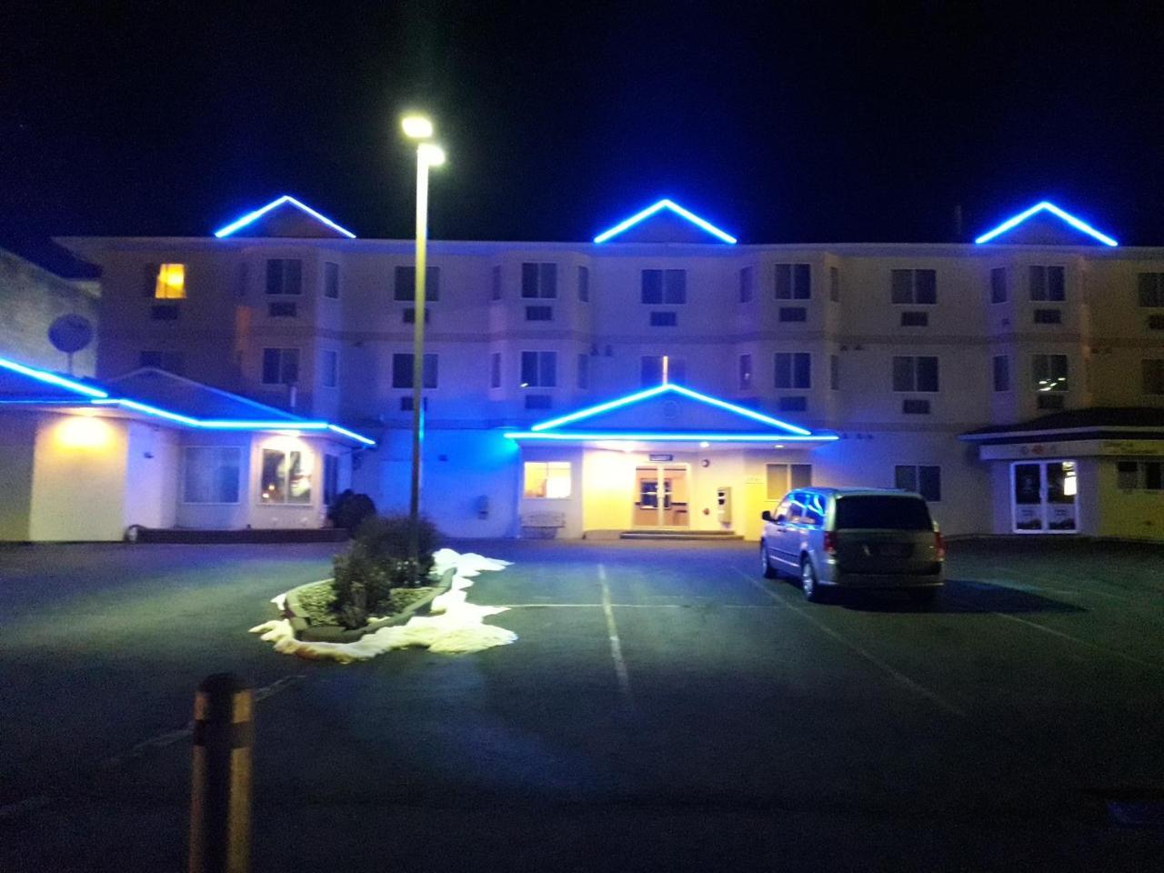 George Mountain View Hotel & Resto Merritt Exterior photo